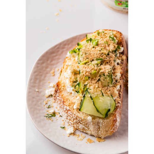 Flakes з середземноморськими травами — дріжджові пластівці 80 г